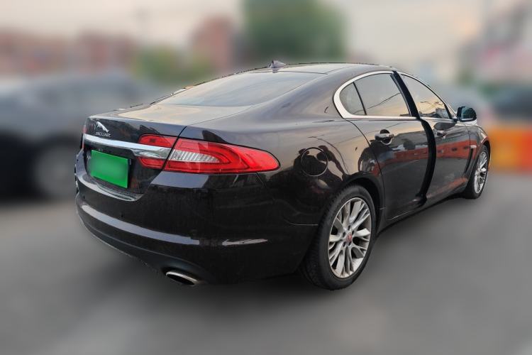 Used Jaguar XF 2015 XF 2.0T Luxury Edition Rear Right 45 Deg