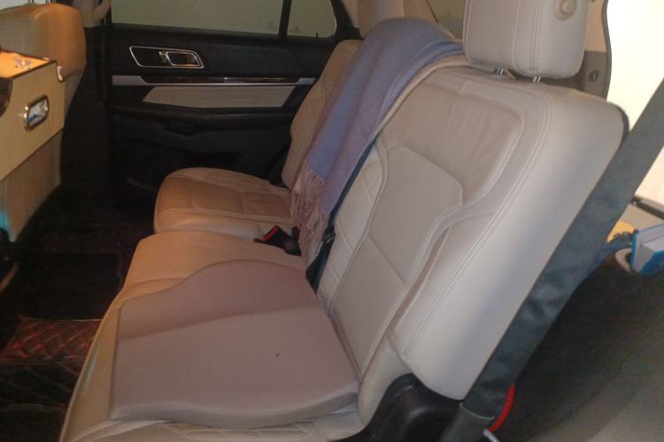 Used Ford Explorer (Import) 2017 3.5T Platinum Edition
