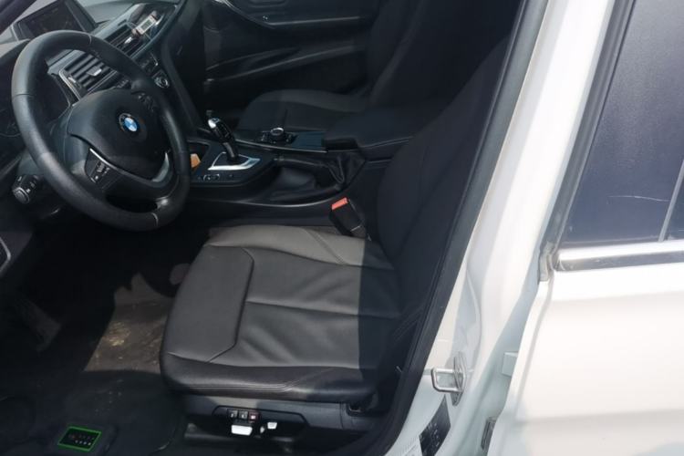 Used BMW 3 Series 2016 316i Fashion Model