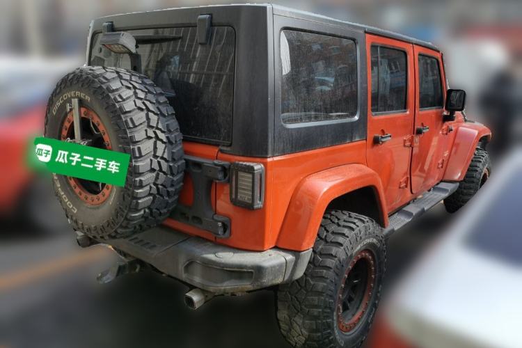 Used Jeep Wrangler 2015 3.0L Sahara Four-Door Comfort Edition
