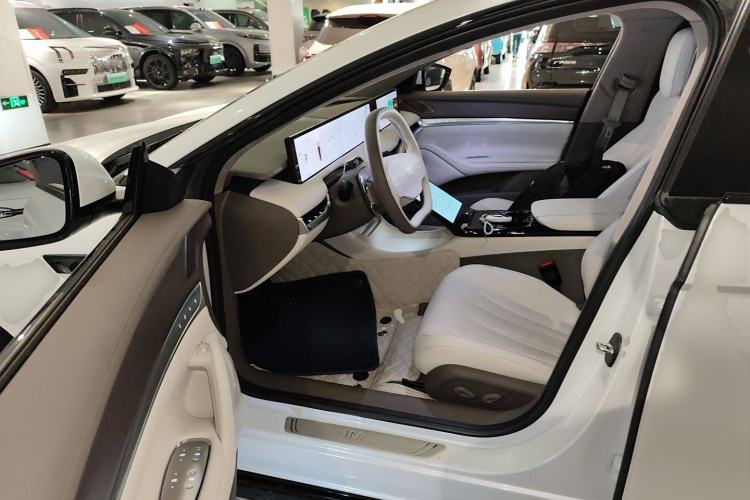 Used IM L7 2022 Pro Model
