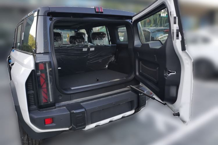 Used iCAR 03T 2024 520km Two-Wheel Drive Long-Range Version
