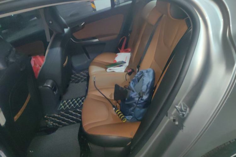 Used Volvo S60 2016 S60L T4 Zhiyuan Edition
