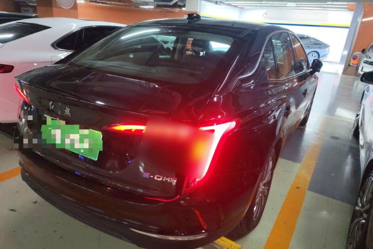 Used Hongqi E-QM5 2022 431 km Charge & Enjoy Edition
