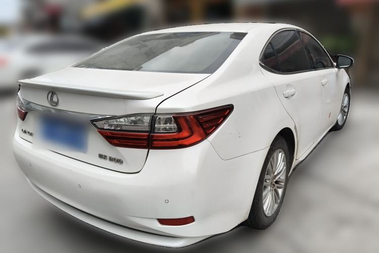Used Lexus ES 2015 200 Elite Edition Rear Right 45 Deg
