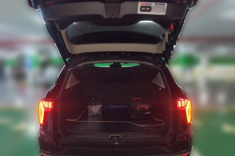 Used Lynk & Co 01 2017 2.0T Two-Wheel Drive Pro Edition Trunk