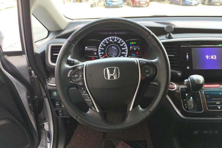 Used Honda Odyssey 2015 Updated Version 2.4L Smart Edition
