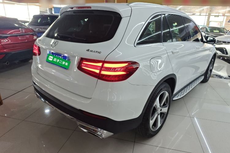 Used Mercedes-Benz GLC 2016 GLC 260 4MATIC Luxury Model