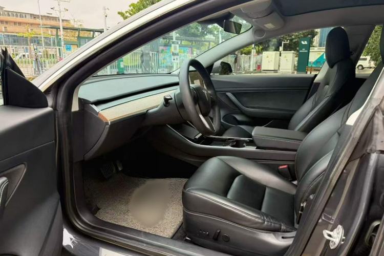 Used Tesla Model 3 2019 Standard Range Rear-Drive Upgraded Version Interior 3