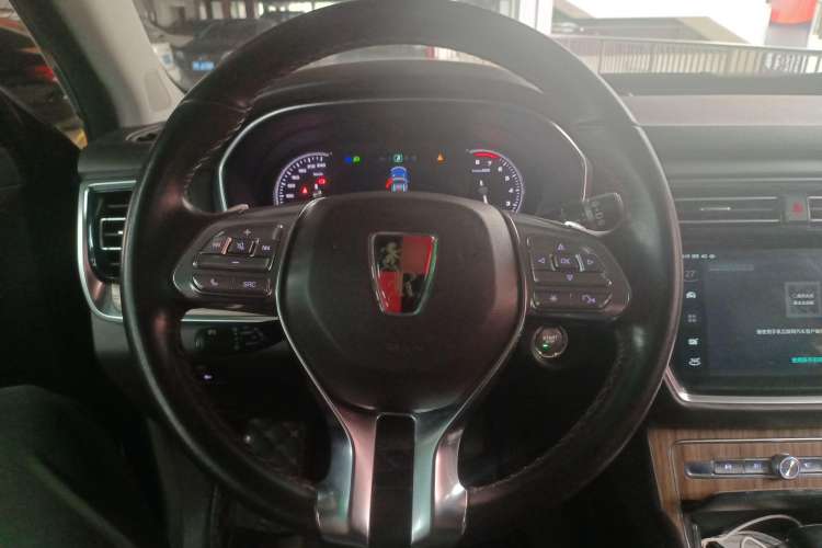 Used Roewe RX8 2018 30T Smart Connectivity Two-Wheel Drive Flagship Edition