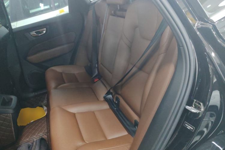 Used Volvo XC60 2022 B5 4x4 Zhiyi Luxury Edition