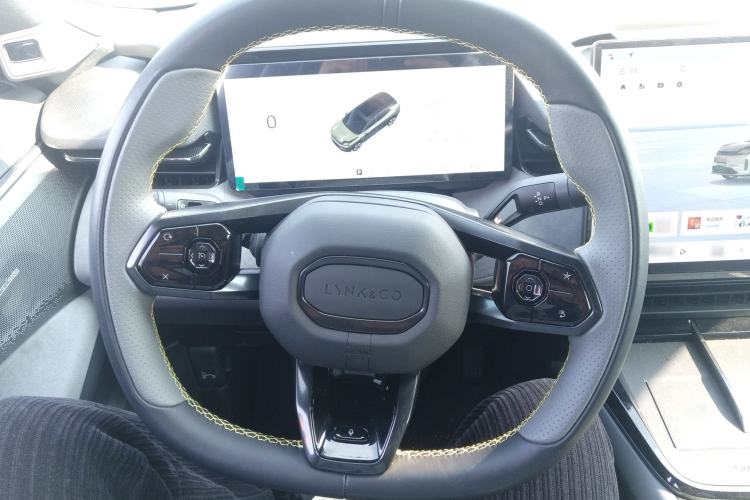 Used Lynk & Co 08 EM-P 2023 245km Ultra-Long Range Halo
