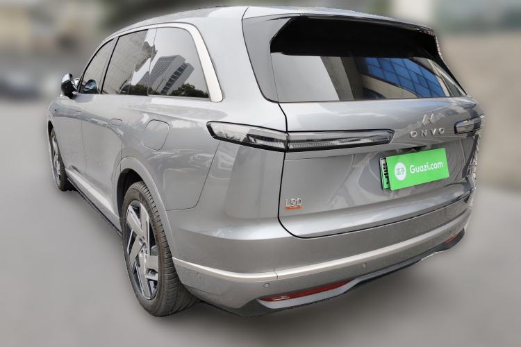 Used ONVO Luxeed L90 2025 Model—Ultra Six-Seater Version