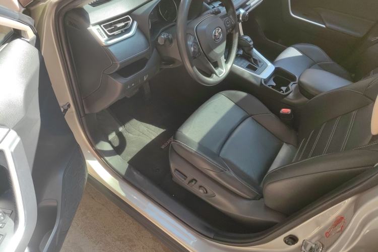 Used Toyota Wildlander 2020 2.0L CVT 4x4 Luxury Edition