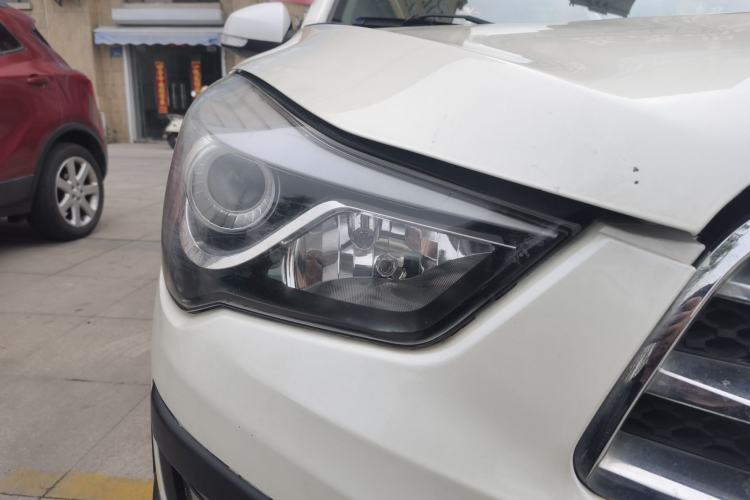 Used Haima S5 2015 1.6L Manual Comfort Model Right Front Headlight