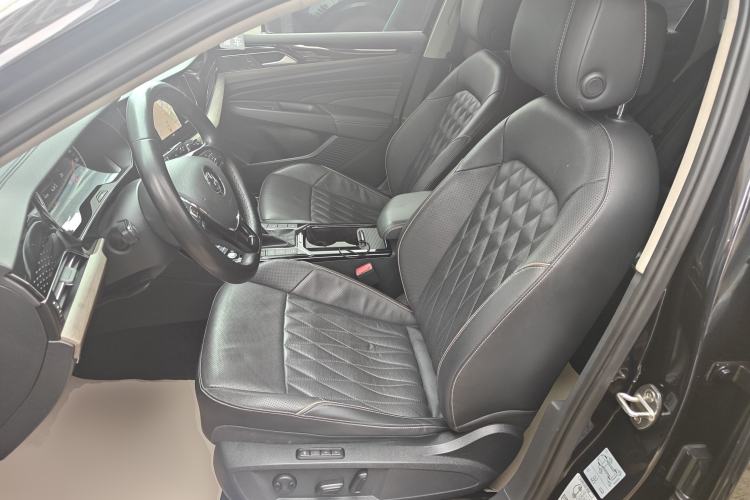 Used Volkswagen Passat New Energy 2020 430 PHEV Hybrid Luxury Edition China VI Standard Left Front Seat