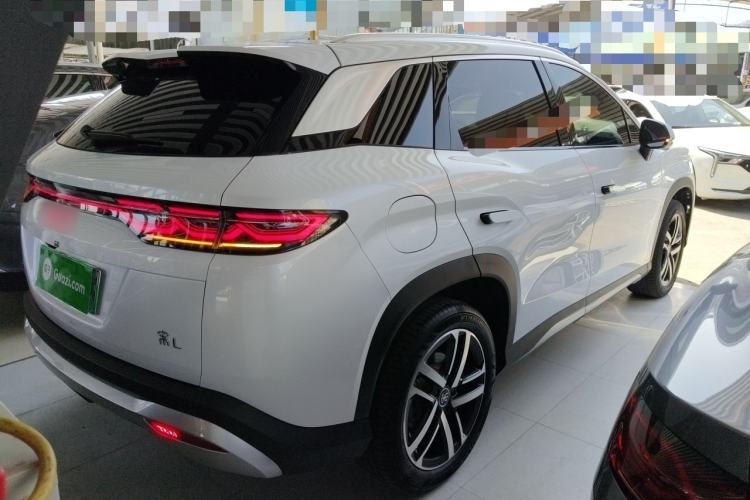 Used BYD Song L DM-i 2024 112 km Leading Edition
