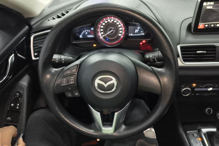 Used Mazda Mazda 3 Axela 2016 Sedan 1.5L Automatic Luxury Model
