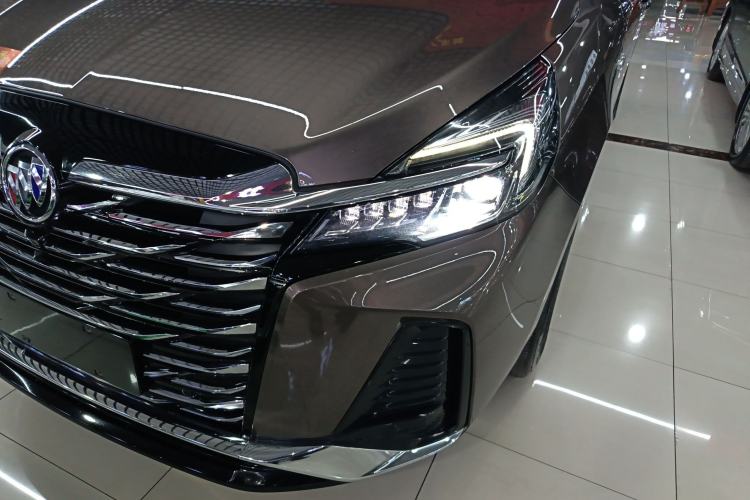 Used Buick GL8 2023 Land Executive Class 652T Luxury Model
