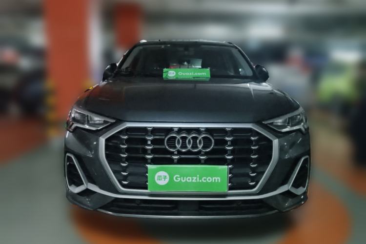 Used Audi Q3 2019 40 TFSI Fashion Dynamic Model
