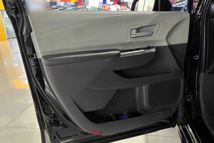 Used Toyota SIENNA 2023 2.5L Hybrid Comfort Edition Interior 11