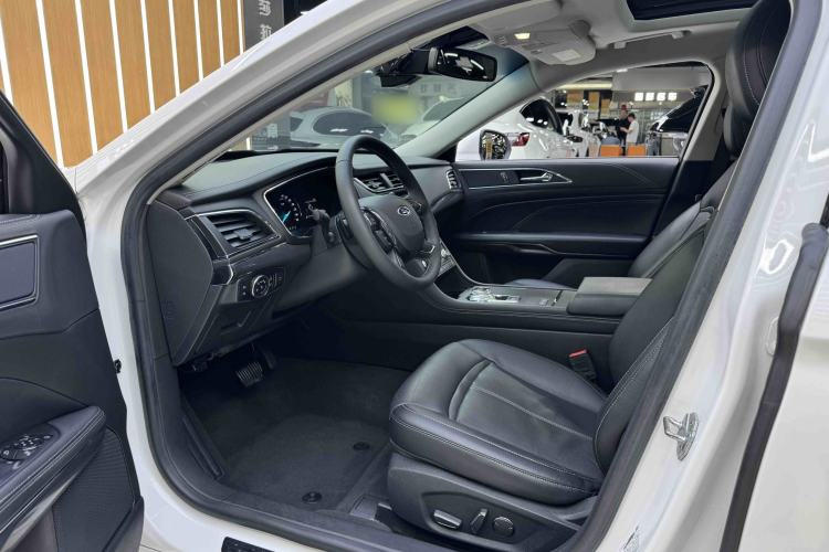 Used Ford Taurus 2017 EcoBoost 245 Fashion Edition Interior 5