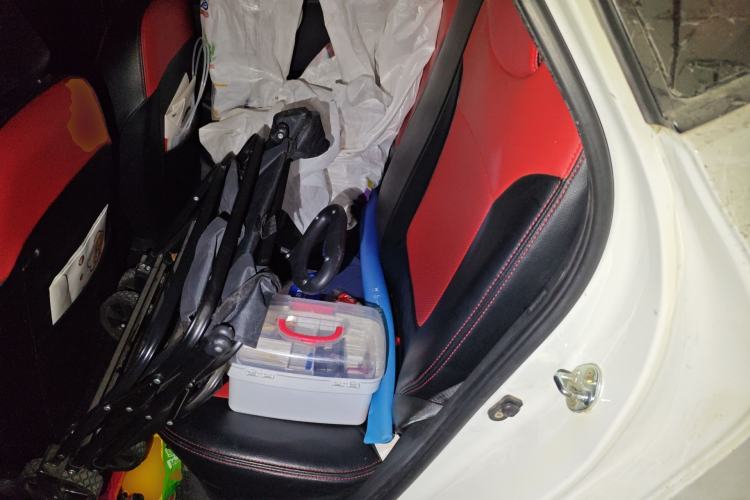 Used Kia K2 2012 Hatchback 1.6L AT Premium
