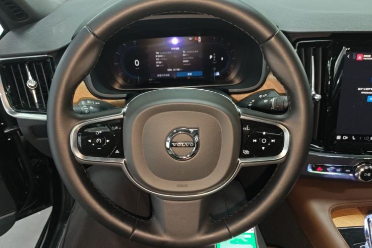 Used Volvo S90 2024 B5 Zhiyi Luxury Edition Steering Wheel