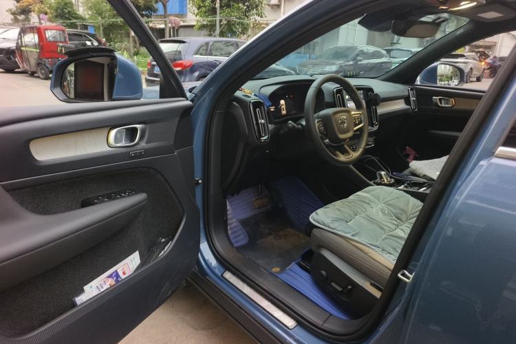 Used Volvo XC40 2023 B3 Zhiyuan Luxury Edition
