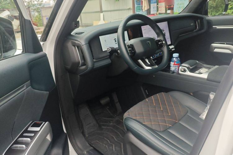 Used Deepal G318 2024 Four-Wheel-Drive Air Suspension Model