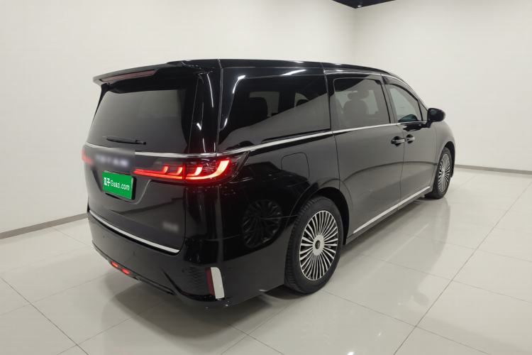 Used VOYAH Dream 2025 PHEV Four-Wheel Drive Prestige Kunpeng Edition