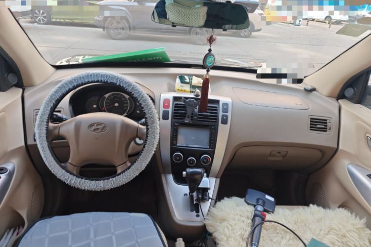 Used Hyundai Tucson 2009 2.0L Automatic Two-Wheel Drive with Sunroof