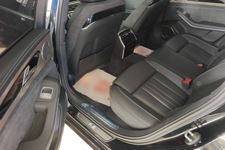 Used Hongqi H9 2022 2.0T Smart Connect Flagship Edition
