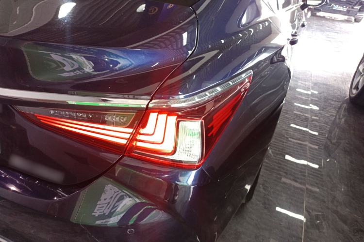 Used Lexus ES 2020 260 Excellence Edition
