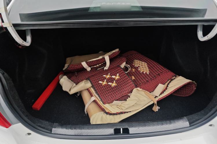 Used Toyota YARiS L Zhi Xiang 2017 1.5E Manual Charm Edition Trunk