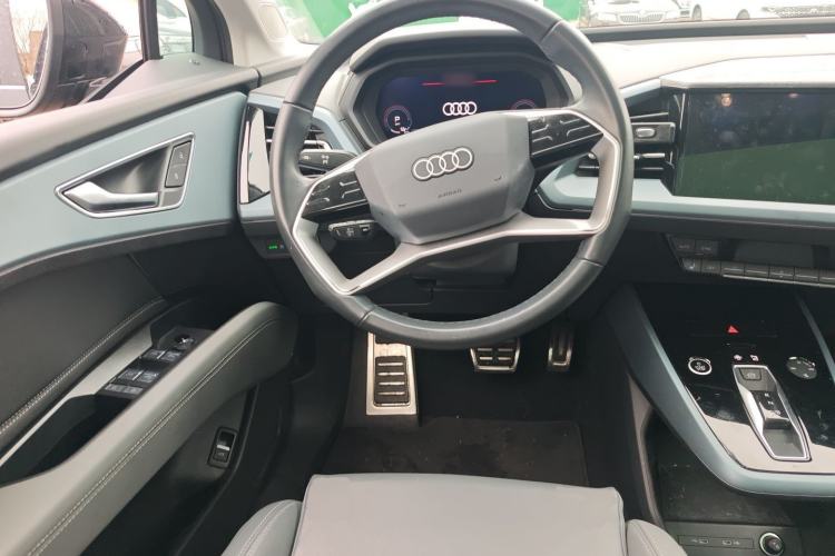 Used Audi Q5 e-tron 2022 40 e-tron Starry Edition Luxury Package Steering Wheel