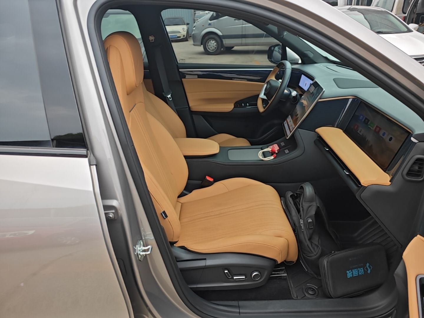 Geely Galaxy L7 2024 1.5T 115 km MAX Dragon Edition — снимка 19
