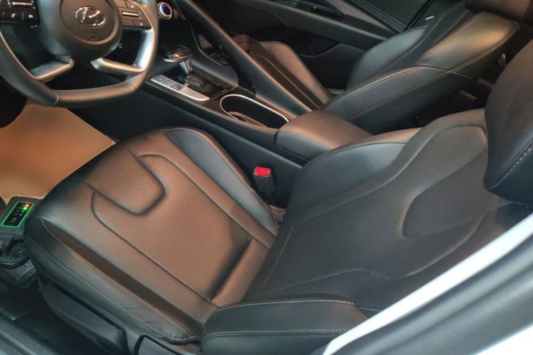 Used Hyundai Elantra 2021 1.5L CVT GLX Elite Edition
