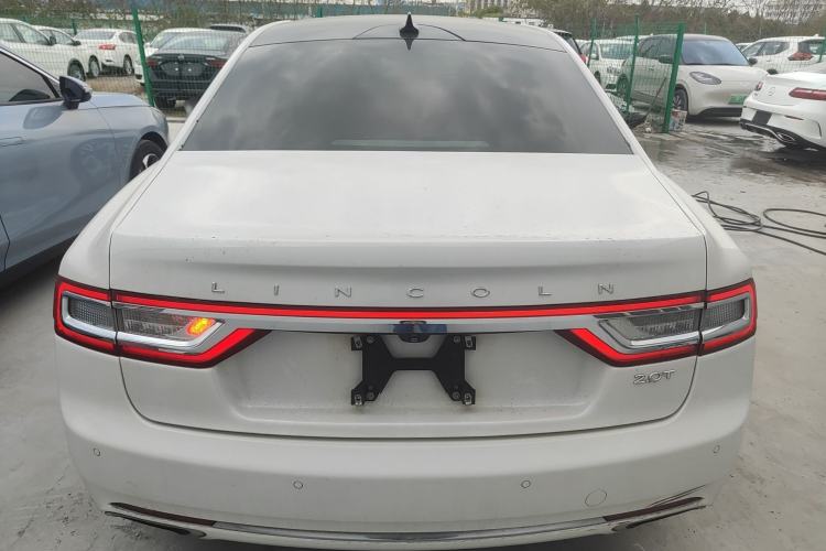 Used Lincoln Continental 2018 2.0T Two-Wheel Drive Luxury Edition Rear