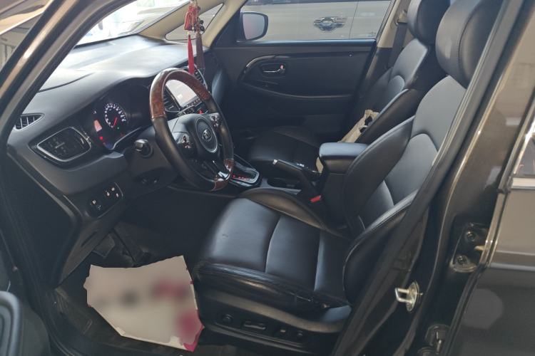 Used Kia Carens 2013 2.0L 7-Seater Automatic Luxury Version China IV Standard