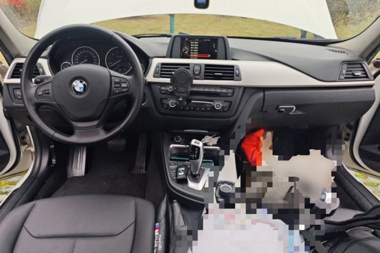 Used BMW 3 Series 2015 320Li Luxury Edition Fashion Model
