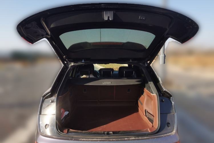 Used Audi Q5L 2025 quattro 45th Anniversary Edition 40 TFSI Luxury Dynamic Model Trunk