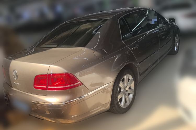 Used Volkswagen Phaeton 2011 3.6L V6 5-Seater Extended Comfort Version
