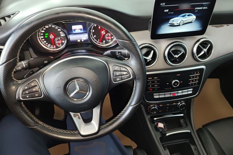 Used Mercedes-Benz CLA 2018 CLA 200 Sport Edition Center Console