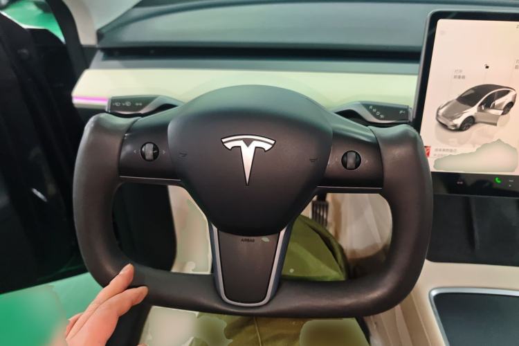 Used Tesla Model Y 2024 Rear-Wheel-Drive Version
