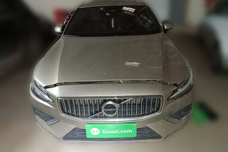 Used Volvo S60 2023 B4 Zhiyi Luxury Edition