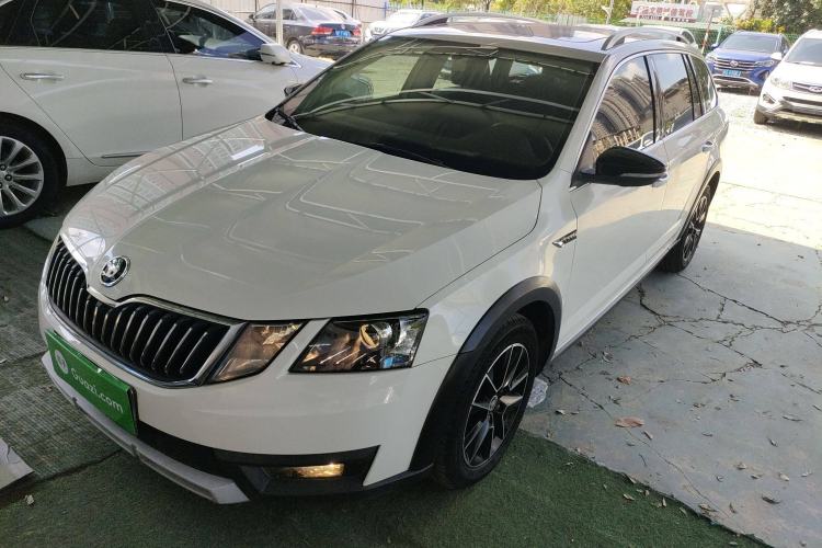 Used Skoda Octavia 2018 Station Wagon TSI230 DSG Luxury Edition