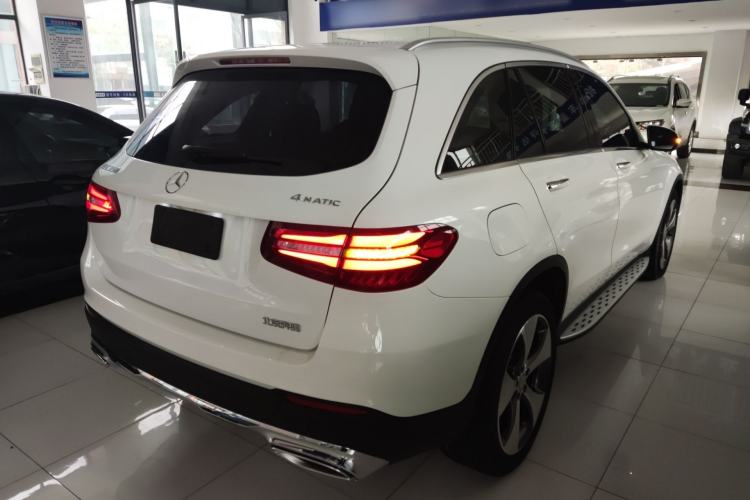 Used Mercedes-Benz GLC 2016 GLC 300 4MATIC Luxury Model