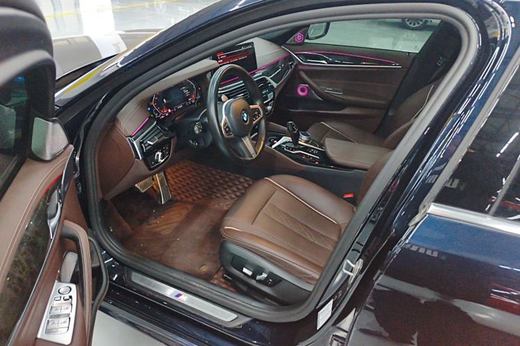 Used BMW 5 Series 2022 Restyled 525Li M Sport Package Driver Seat