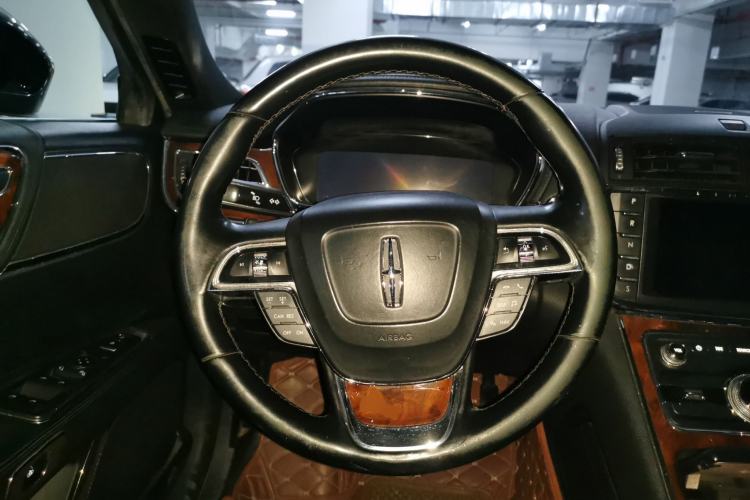 Used Lincoln Continental 2017 2.0T Two-Wheel Drive Deluxe Edition
